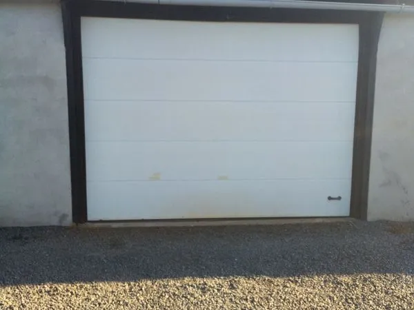 Location atelier box stockage avec eau électricité