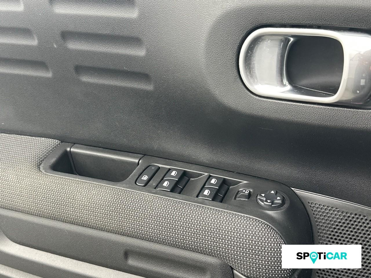 Citroën C3 Aircross puretech 110ch s&s shine — photo 18