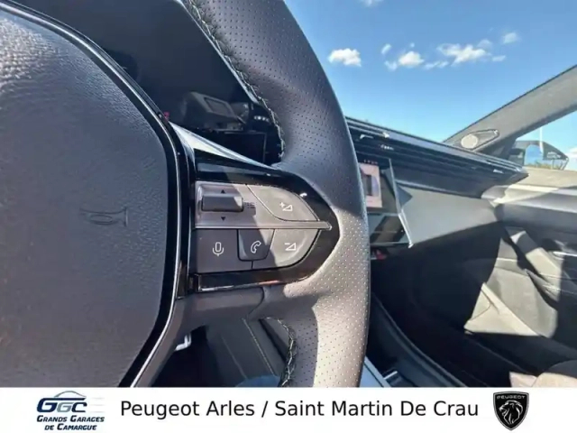 Peugeot 308 phev 225 e-eat8 — photo 24