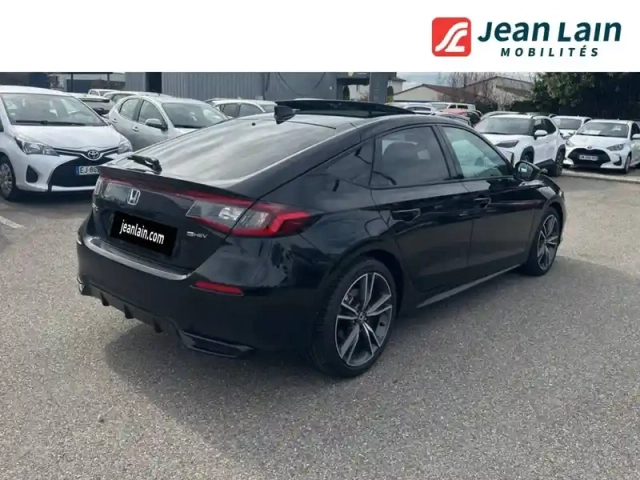 Honda Civic "e":hev 2.0 i-mmd — photo 23