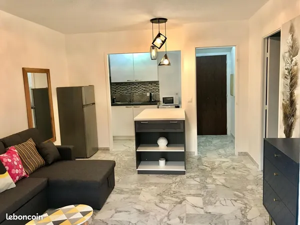 T2 Cannes Vallombrosa Location étudiante
