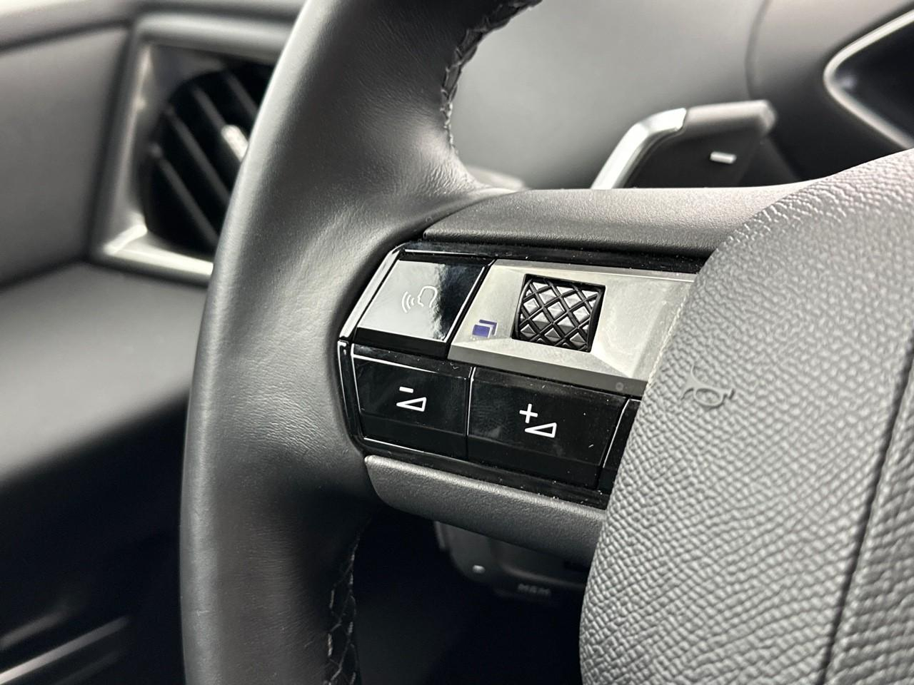 Ds Ds 3 crossback puretech 130 eat8 connected chic — photo 19