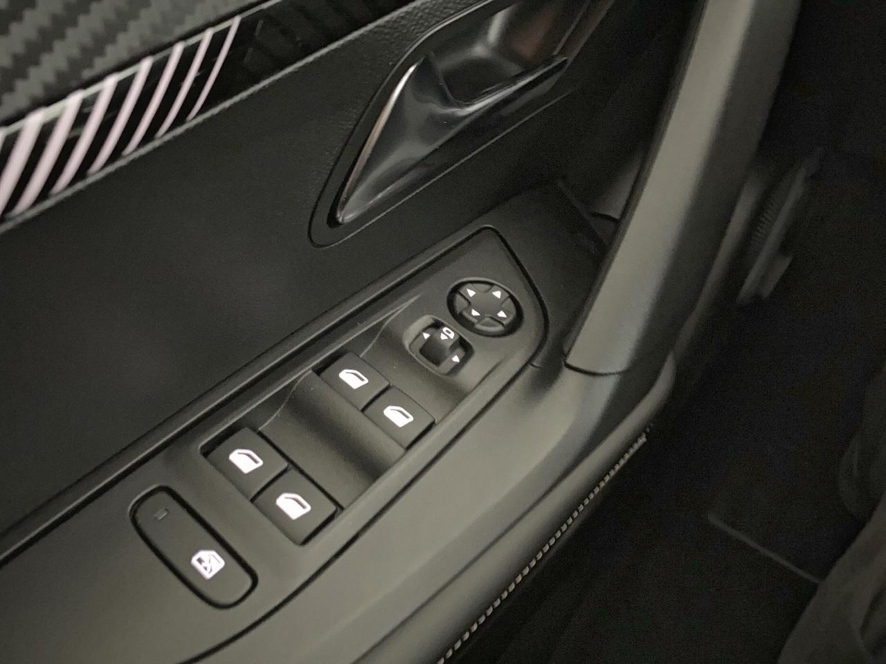 Peugeot 2008 hybrid 145 ch e-dcs6 allure — photo 20