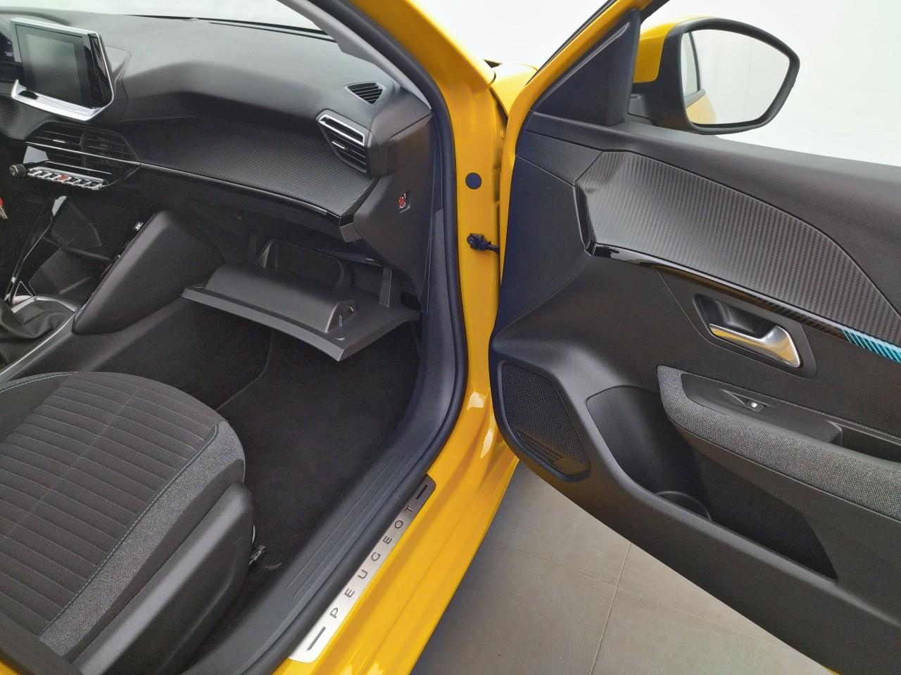 Peugeot 208 puretech 75 s&s bvm5 style — photo 25