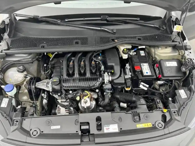 Peugeot 208 puretech 75 s&amp;s bvm5 — photo 41