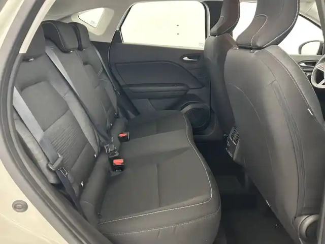 Renault Captur blue dci 95 — photo 25