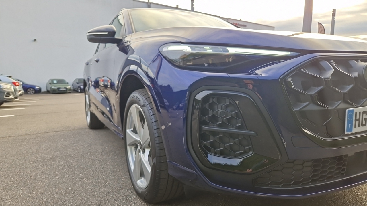 Audi Q5 TFSI 204 ch Hybride S tronic 7 Quattro — photo 31