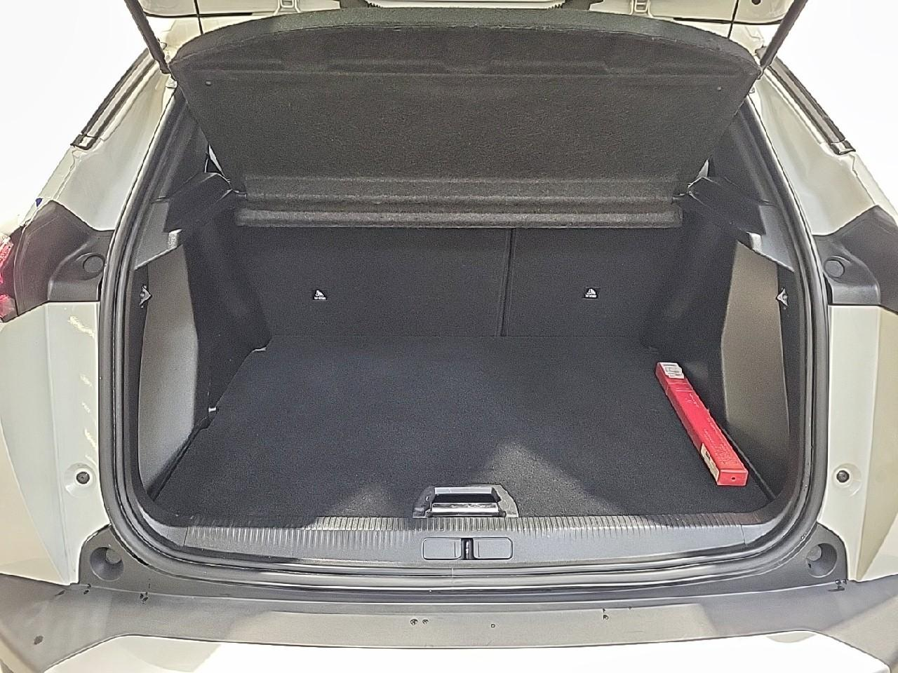 Peugeot 2008 bluehdi 130 s&s eat8 allure — photo 14