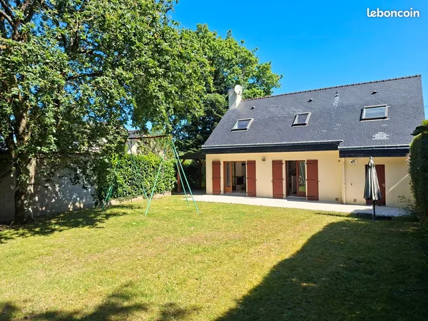Maison 4 chambres à 300m du tram, grand jardin sud, extensions possibles