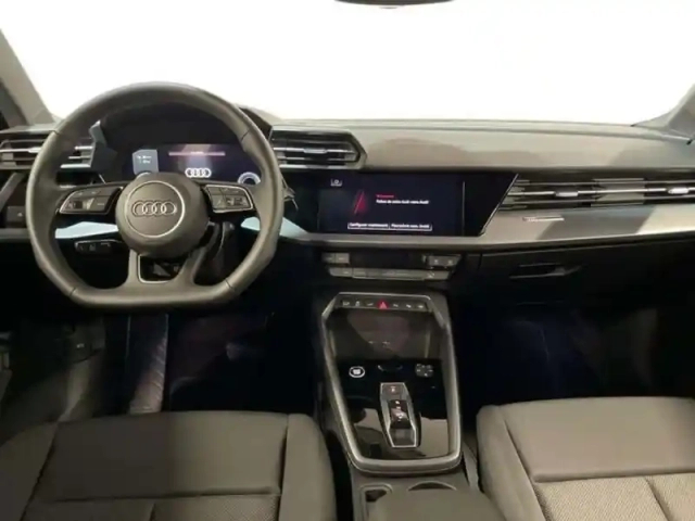 Audi A3 tfsi e hybride rechargeable 204 s tronic 6 design — photo 17