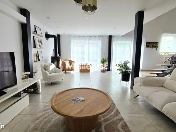 Maison 4 pièces 150 m²
