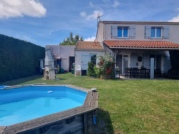 Maison f4 avec jardin