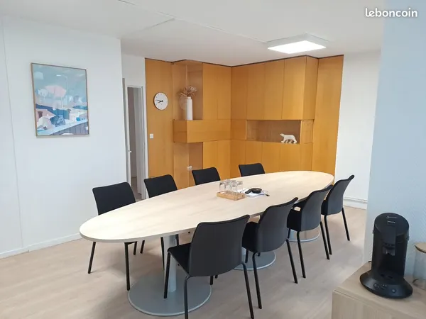 Bureau entièrement rénové à louer 99m2 en centre ville