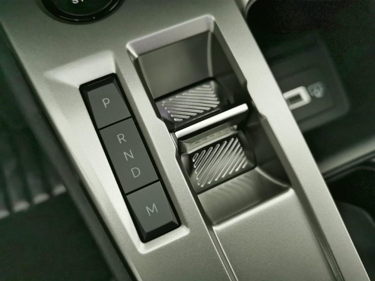 Peugeot 308 hybrid 145 e-dcs6 style — photo 22