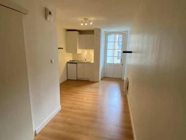 Studio 1 pièce 18 m²