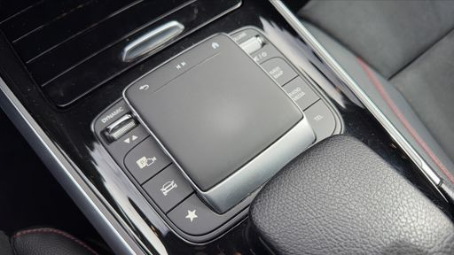 Mercedes Classe GLB 200 d 2.0 d 16V 8G-TRONIC 150 cv - AMG Line – 2021 – 93879 km – Diesel – Boîte Automatique — photo 15