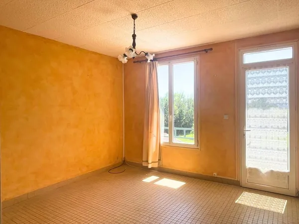 APPARTEMENT T4 avec potentiel de rénovation à VAL-DE-COGNAC proche COGNAC