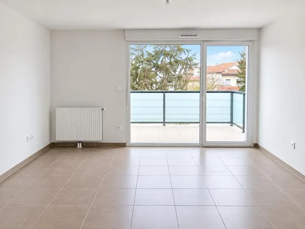 T3 avec parking et balcon à BEAUZELLE