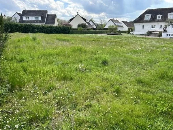 Terrain 841 m²