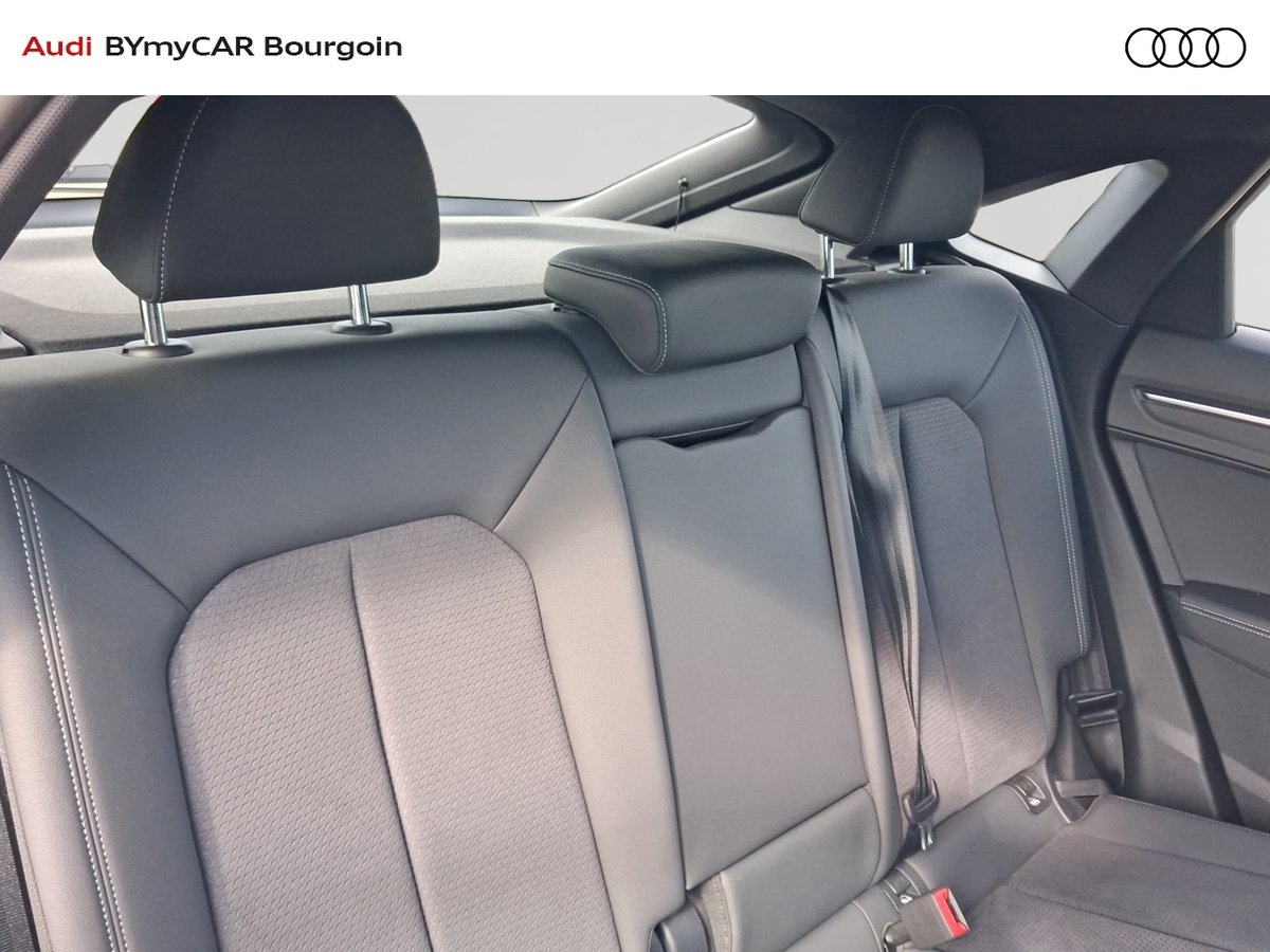Audi Q3 Sportback 35 TFSI 150 ch S tronic 7 — photo 20