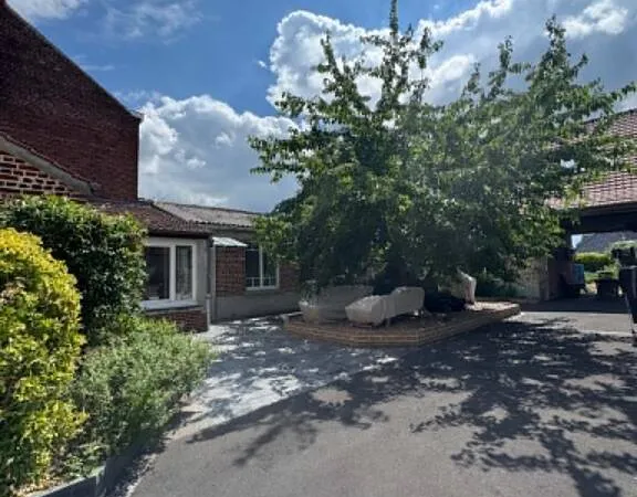 Maison 6 pièces 248 m²