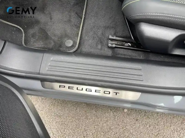 Peugeot 2008 electrique 54 kwh 156 ch — photo 96