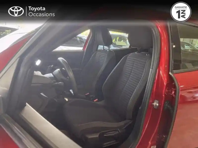 Peugeot 2008 1.2 puretech 100ch s&amp;s active — photo 11