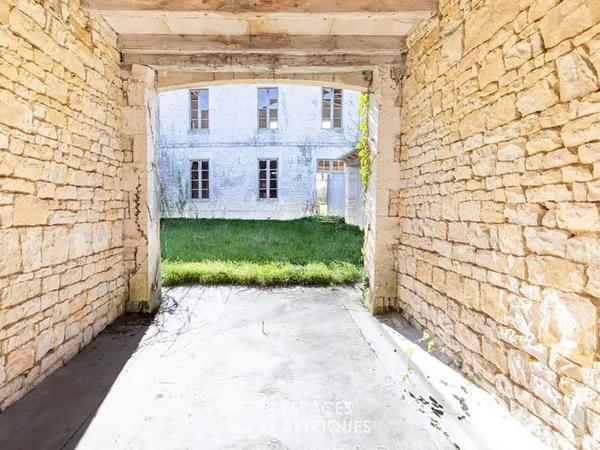 Maison 8 pièces 340 m²
