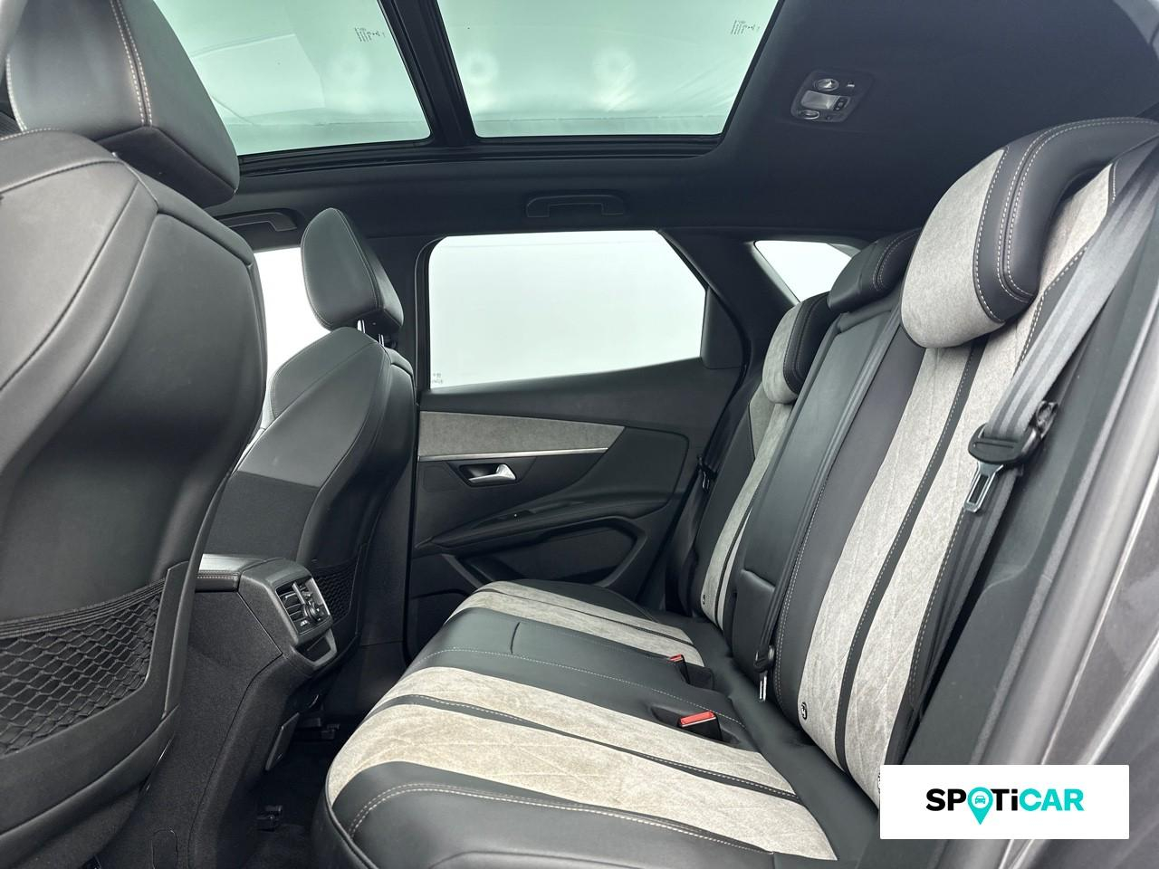 Peugeot 3008 hybrid4 300ch gt pack e-eat8 — photo 10