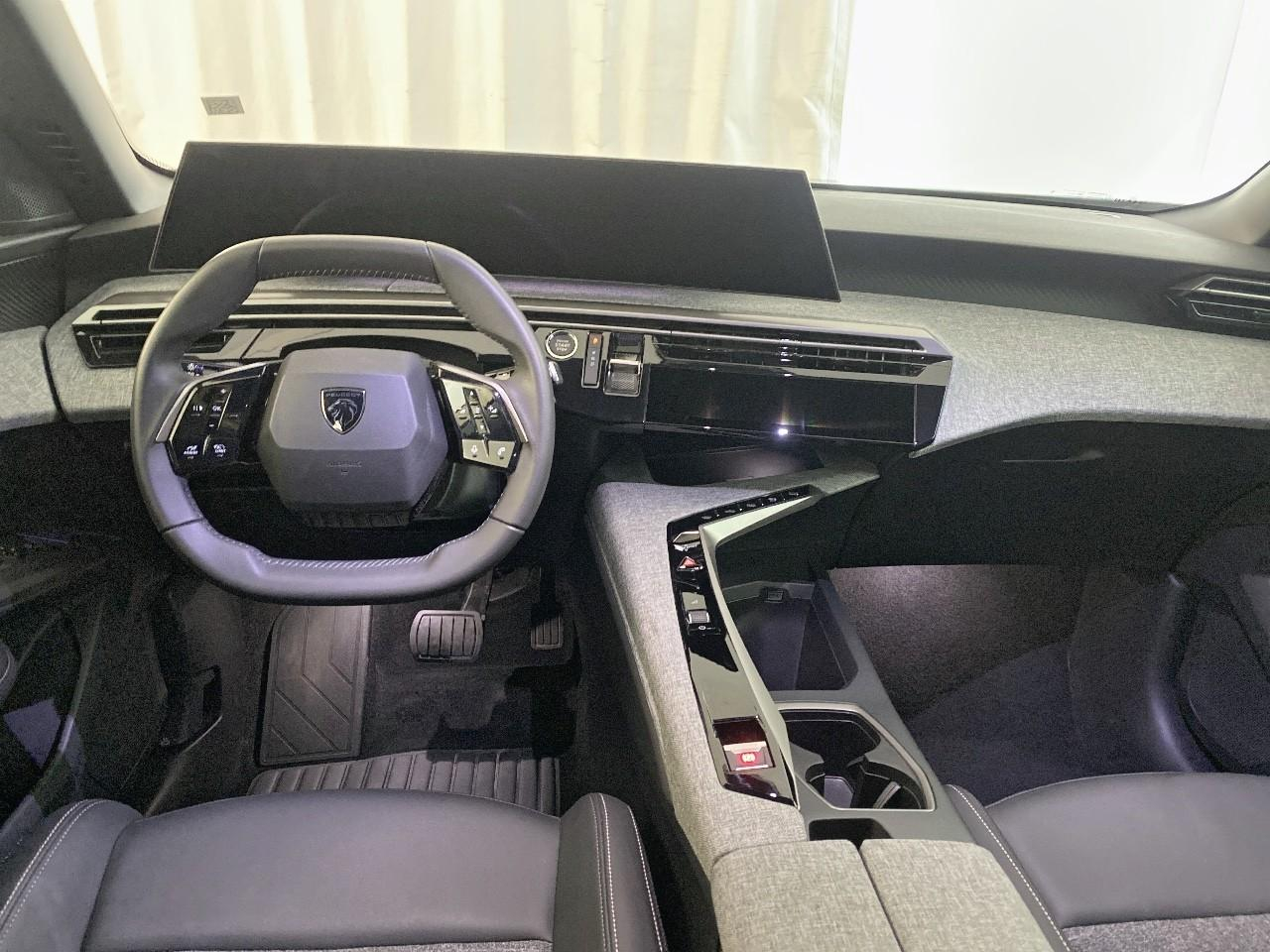 Peugeot 3008 electrique 210 ch 73 kwh allure — photo 8