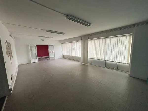 Bureaux 200 m²