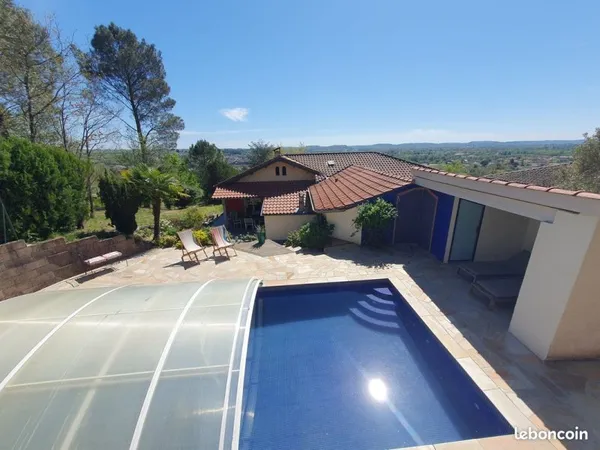 Vue imprenable sur Albi - Superbe maison de plain-pied avec piscine sur 2960 m²