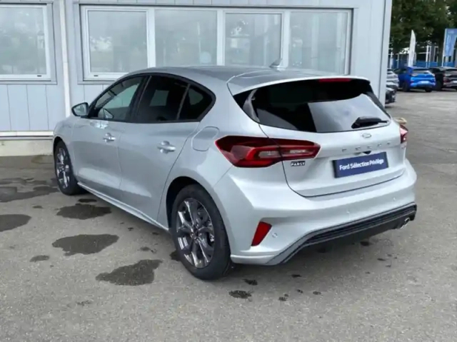 Ford Focus 1.0 flexifuel mhev 125ch st-line x — photo 13
