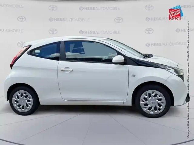 Toyota Aygo 1.0 vvt-i 72ch x-play x-shift 5p — photo 4