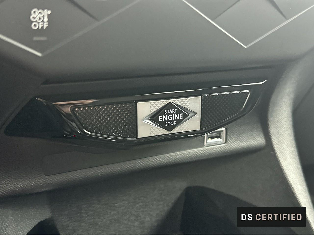 Ds Ds 3 crossback puretech 130 eat8 performance line+ — photo 29