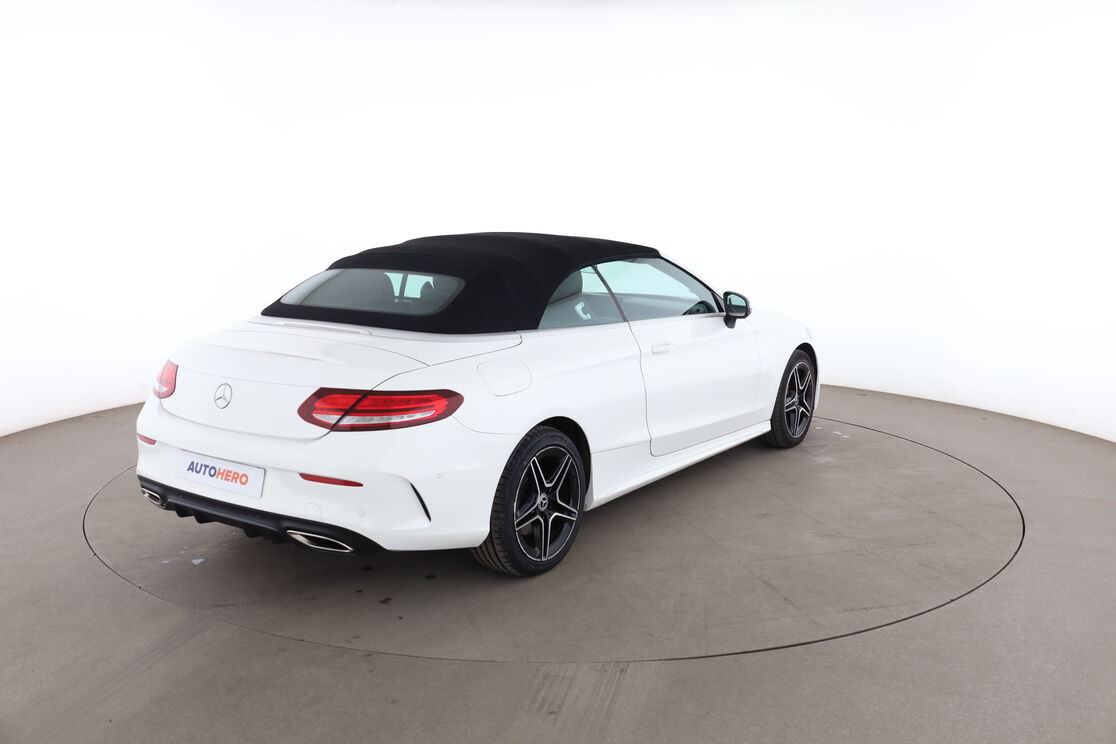Mercedes-Benz Classe C Cabriolet 180 AMG Line 9G-Tronic — photo 5