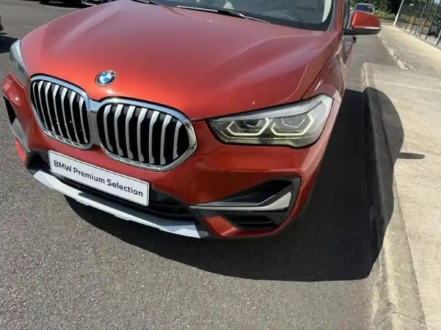 Bmw X1 sdrive18ia 140ch xline dkg7 — photo 11