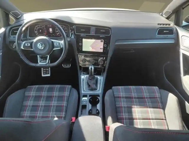 Volkswagen Golf gti performance 2.0 245 ch — photo 11