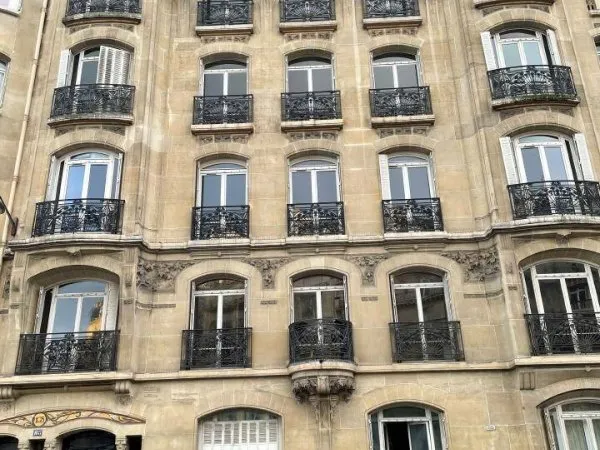 Bureaux 4 pièces 1785 m²