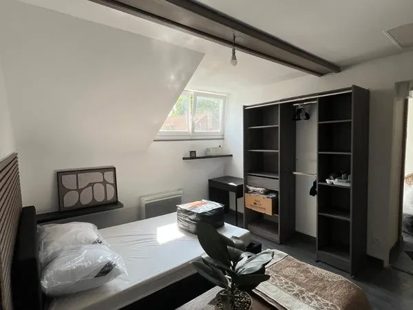 Loue studio meublé