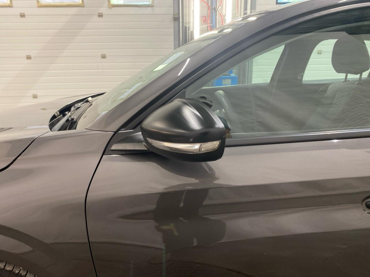Peugeot 208 puretech 75 s&s bvm5 like — photo 28