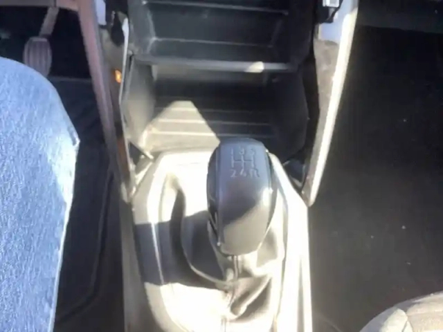 Peugeot 208 puretech 75 s&amp;s bvm5 — photo 14