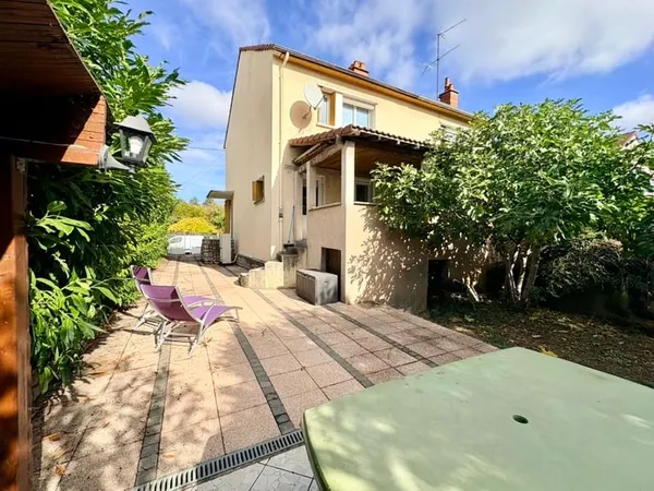 Secteur Poincaré, maison avec terrasse, jardin et garage