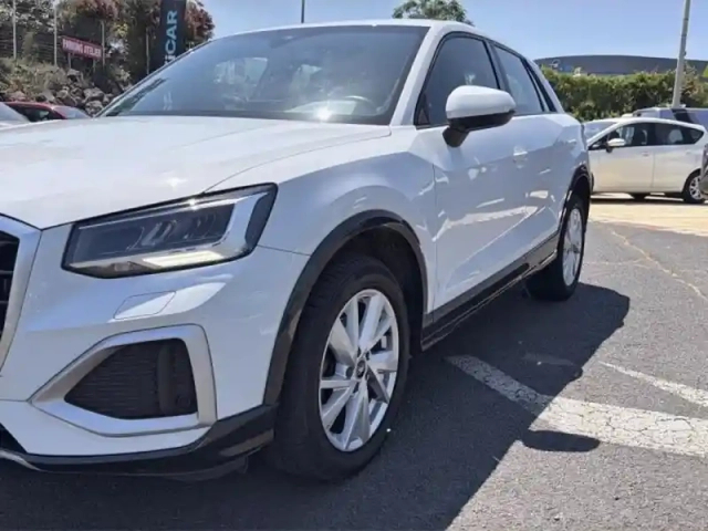 Audi Q2 35 tfsi 150ch advanced s tronic 7 — photo 12