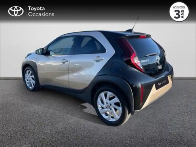 Toyota Aygo x 1.0 vvt-i 72ch design — photo 2