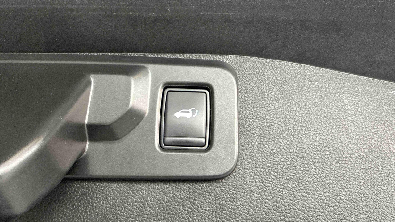 Renault Austral full hybrid E-Tech 200 ch — photo 16