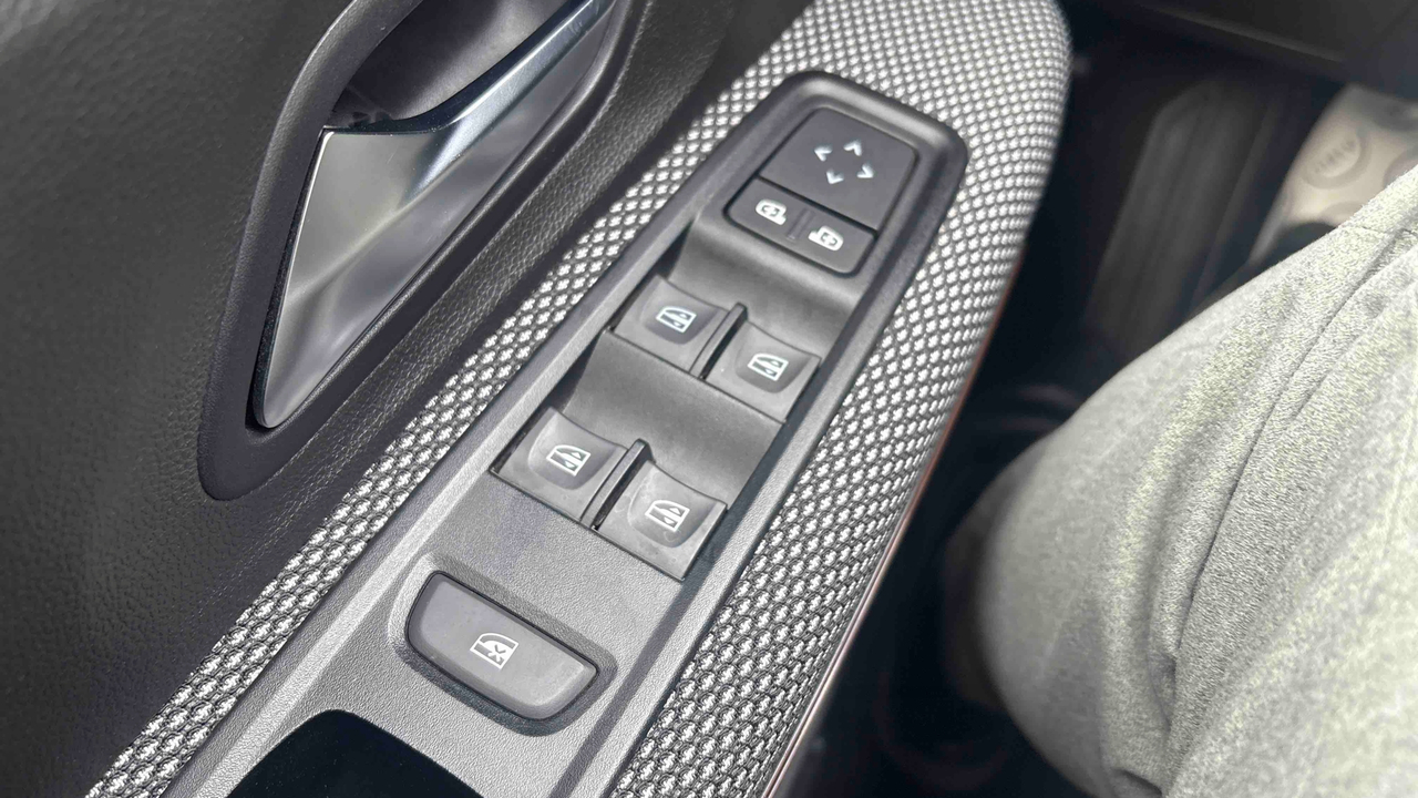 Dacia Sandero ECO-G 100 - 22 — photo 15