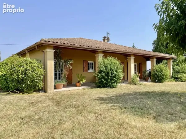 Belle maison de plain-pied avec vue exceptionnelle sur les Pyrénées
