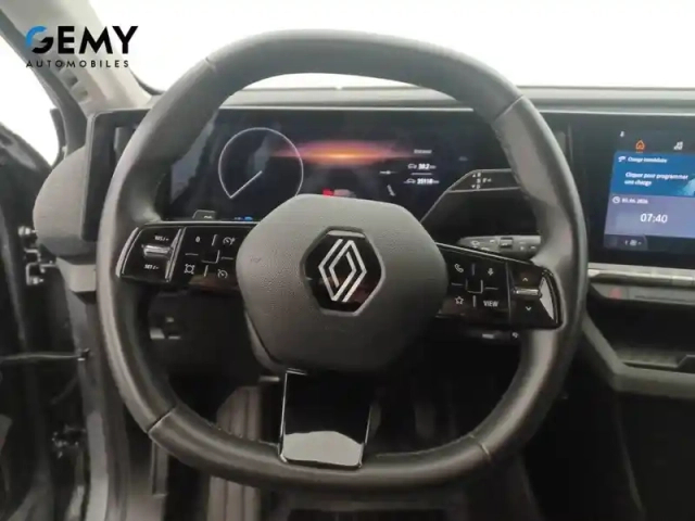 Renault Megane e-tech ev60 220 ch super charge — photo 13