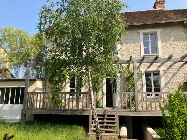 Vends maison 153m² magnifique avec atelier d'artiste dans village très recherché proche Fontaineblea
